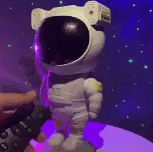 Astronaut Galaxy Projector Lamp – RetroGoods